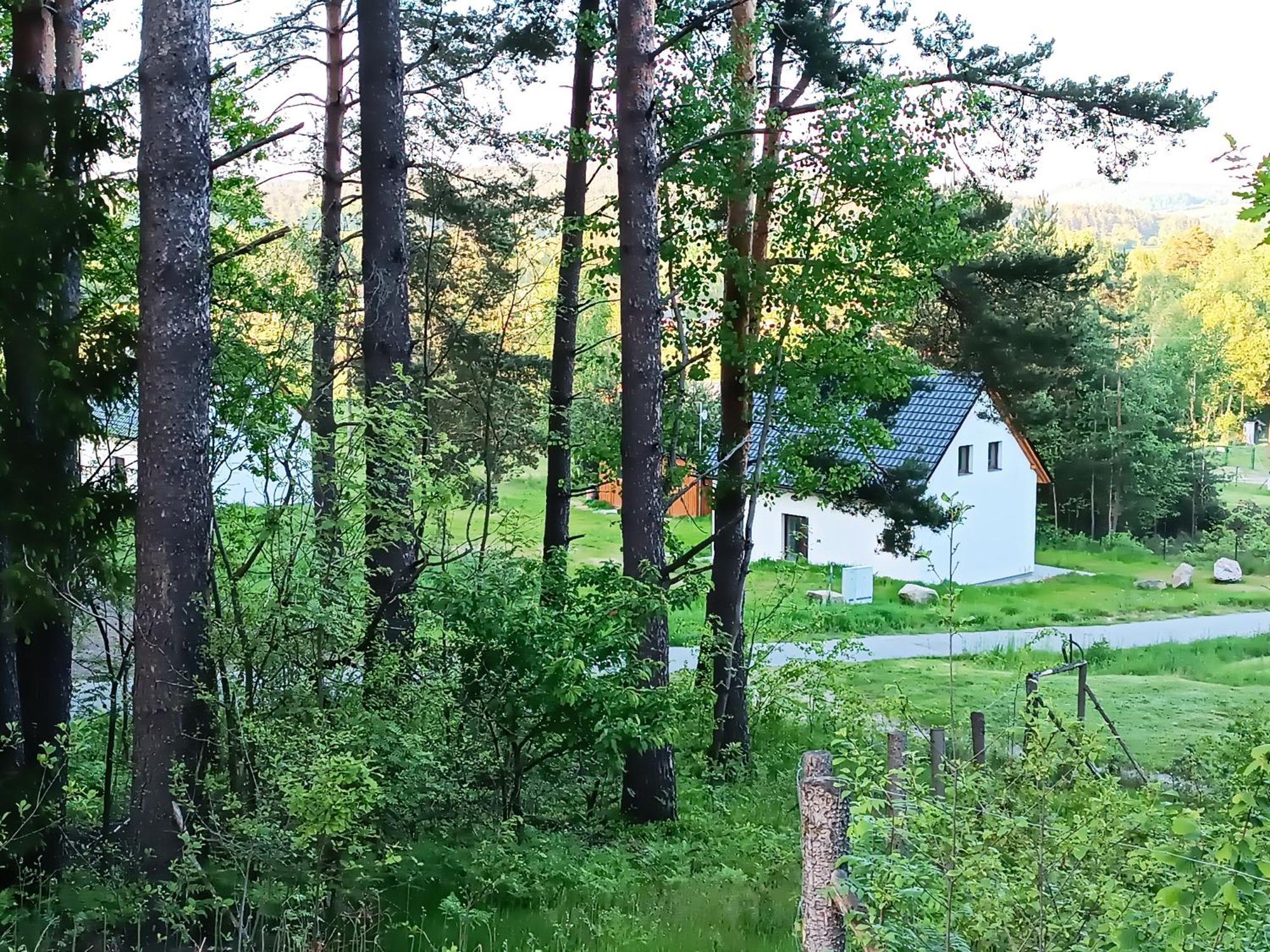 Klidna Lokalita Na Kraji Lesa, Cely Dum S Uschovnu Kol Villa โนวา บิสทริตเซ ภายนอก รูปภาพ