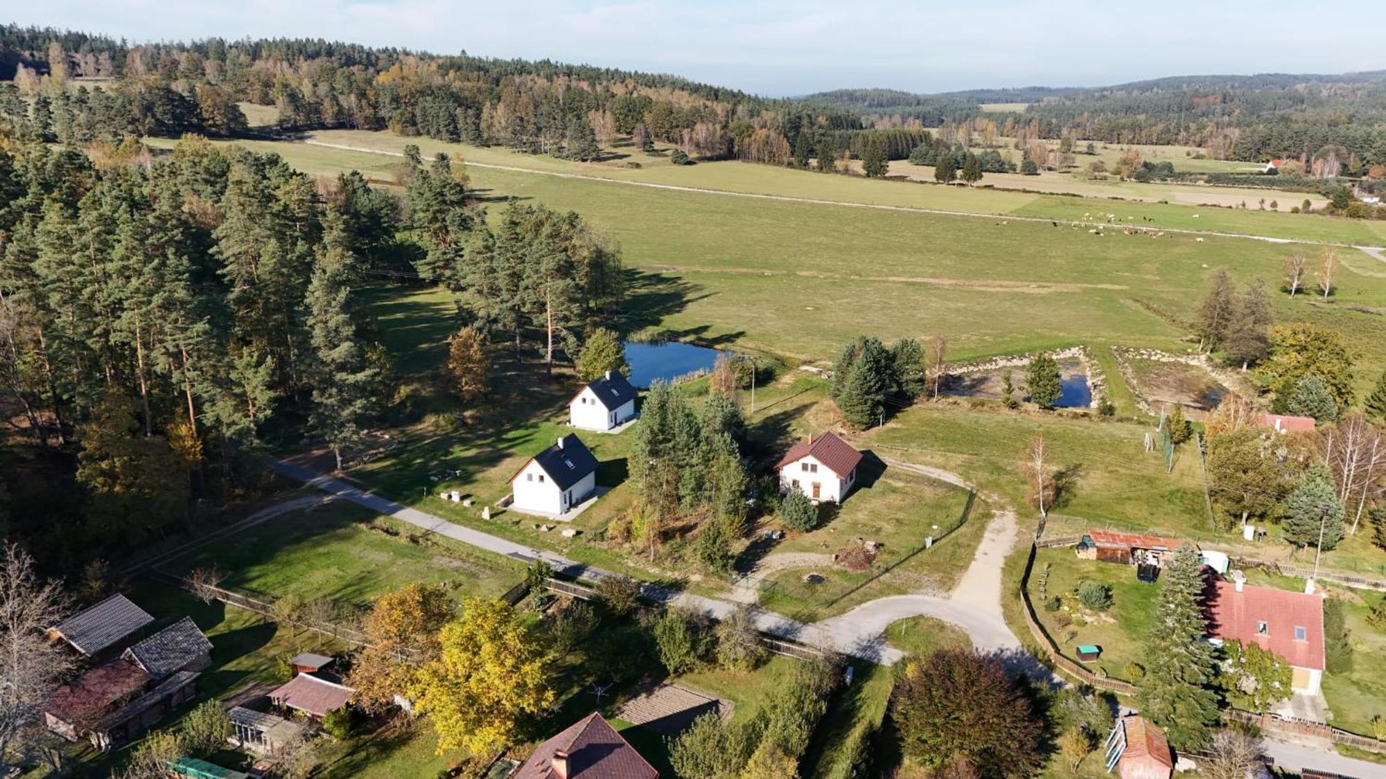 Klidna Lokalita Na Kraji Lesa, Cely Dum S Uschovnu Kol Villa โนวา บิสทริตเซ ภายนอก รูปภาพ