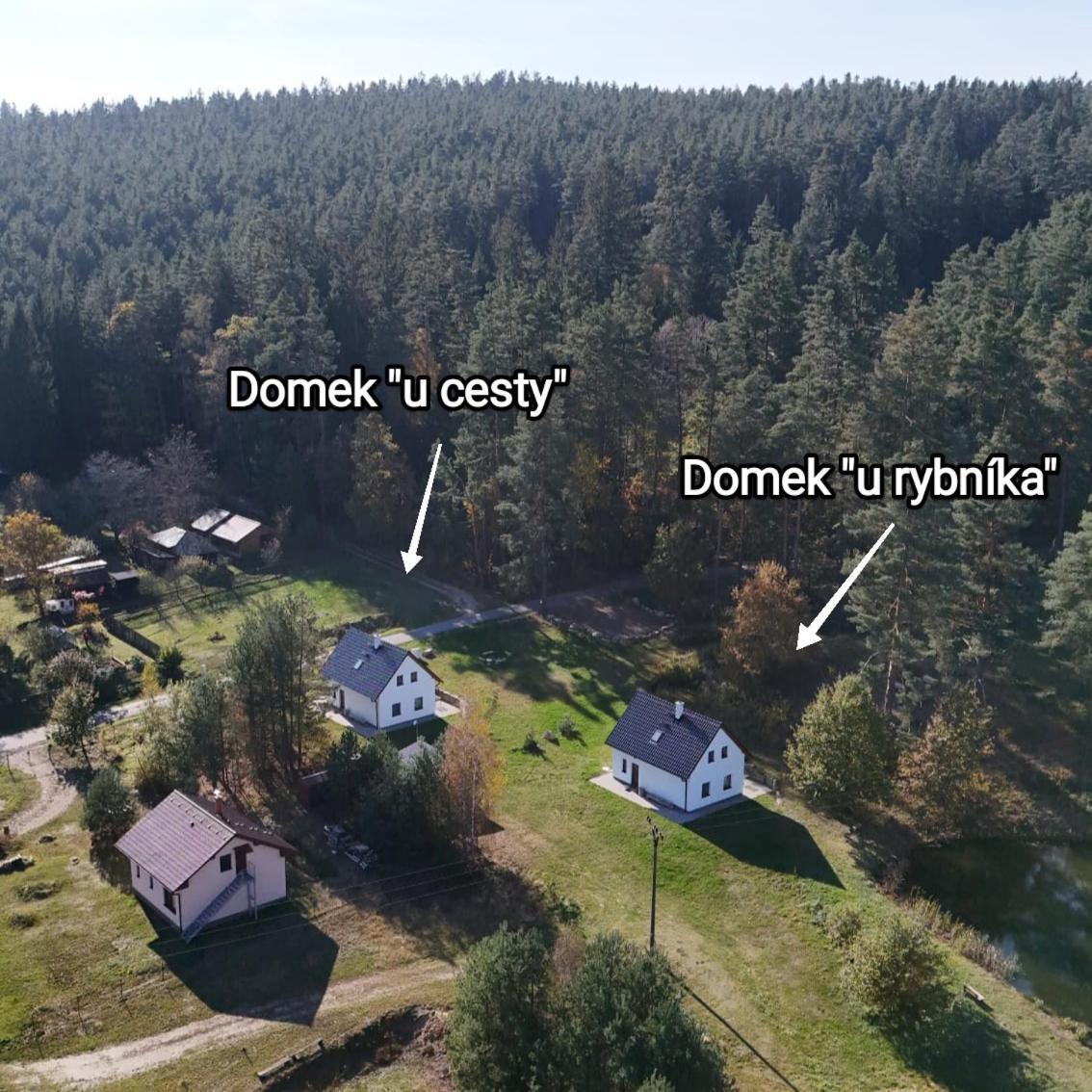 Klidna Lokalita Na Kraji Lesa, Cely Dum S Uschovnu Kol Villa โนวา บิสทริตเซ ภายนอก รูปภาพ